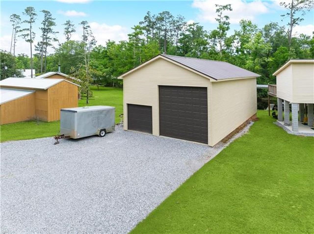 21786 Rosemond Lane - Photo 2 of 30