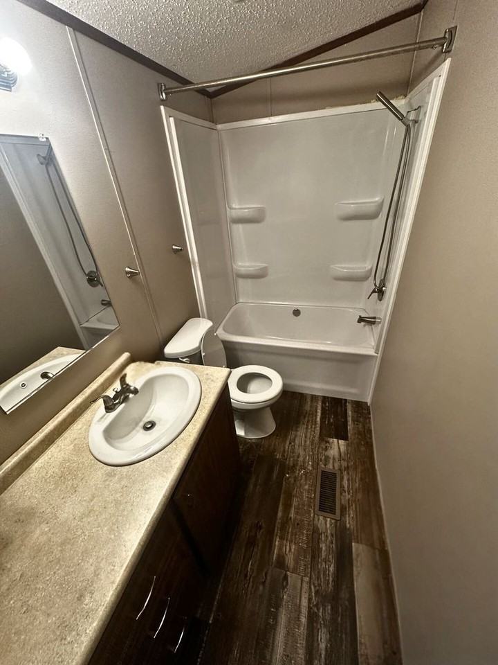 18325 Miller Ln - Photo 5 of 16