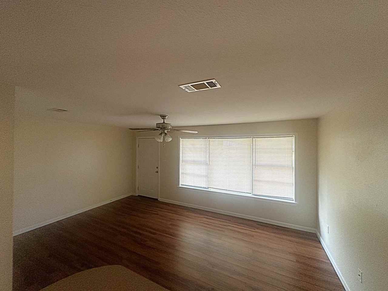 30121 Julia Street - Photo 5 of 18