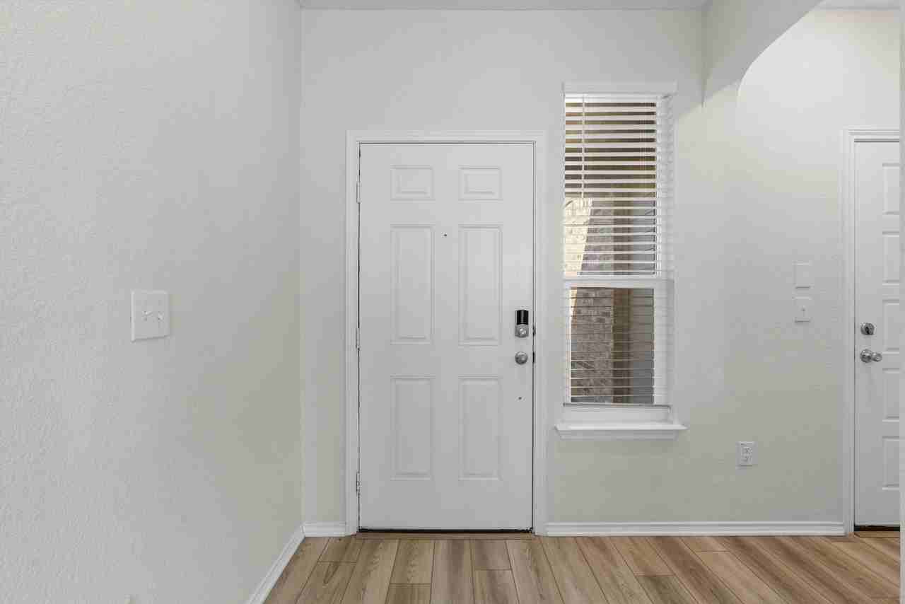 7705 Song Sparrow Drive - Photo 3 of 28