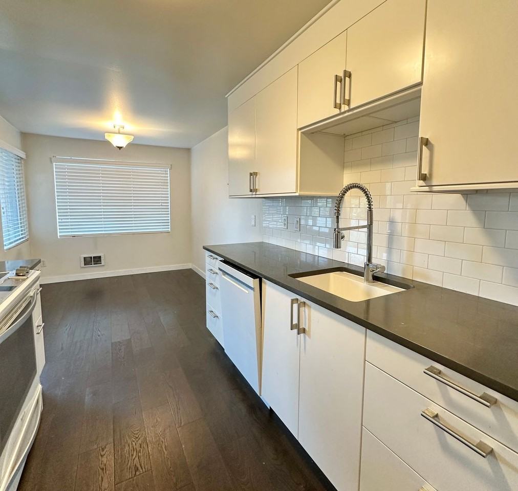 5818 Northeast 70th Street #A210 - Photo 6 of 16