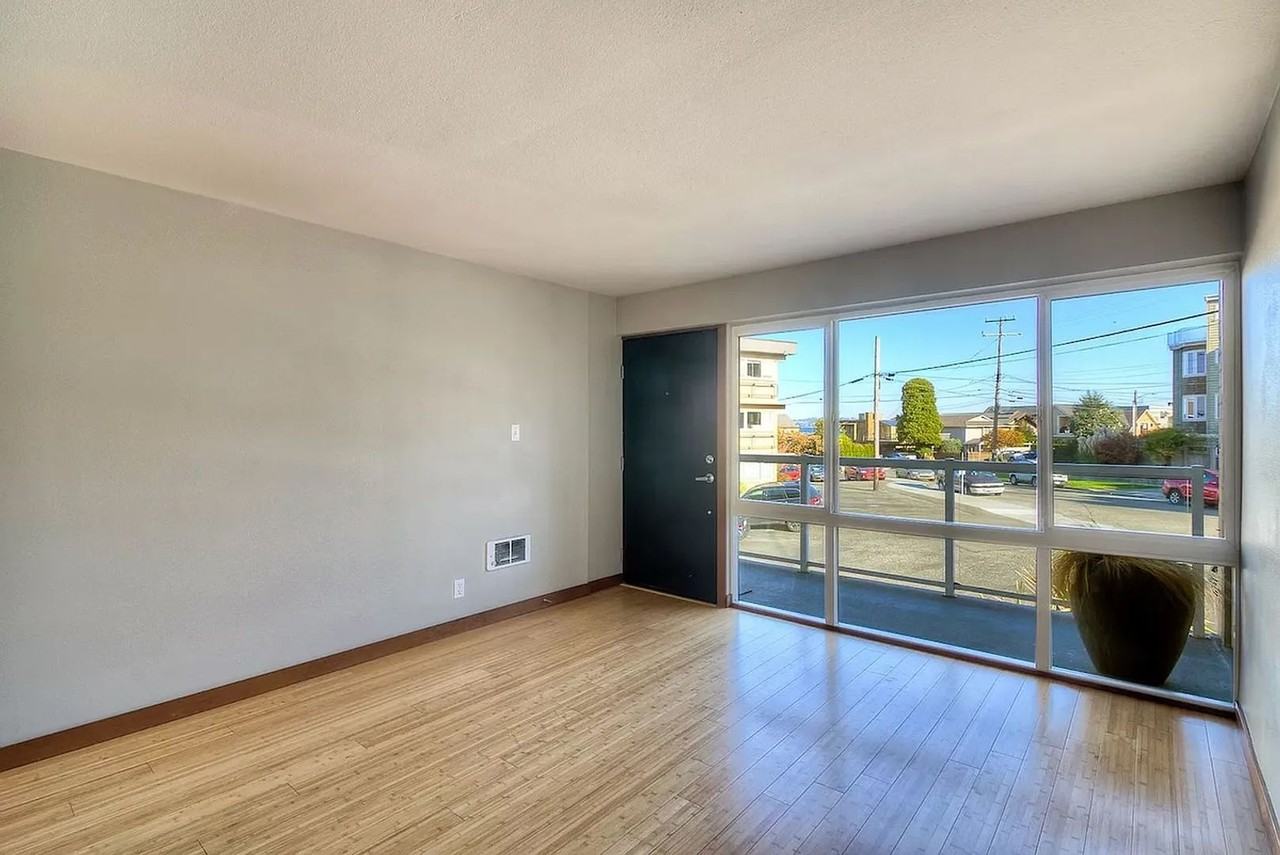 3151 Alki Avenue Southwest #13 - Photo 5 of 16