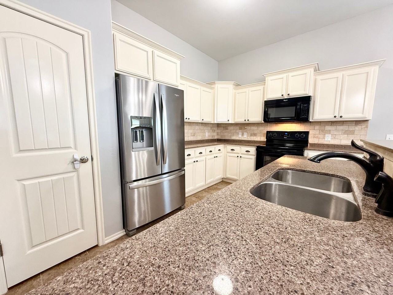 901 Blue Fish Road - Photo 7 of 25