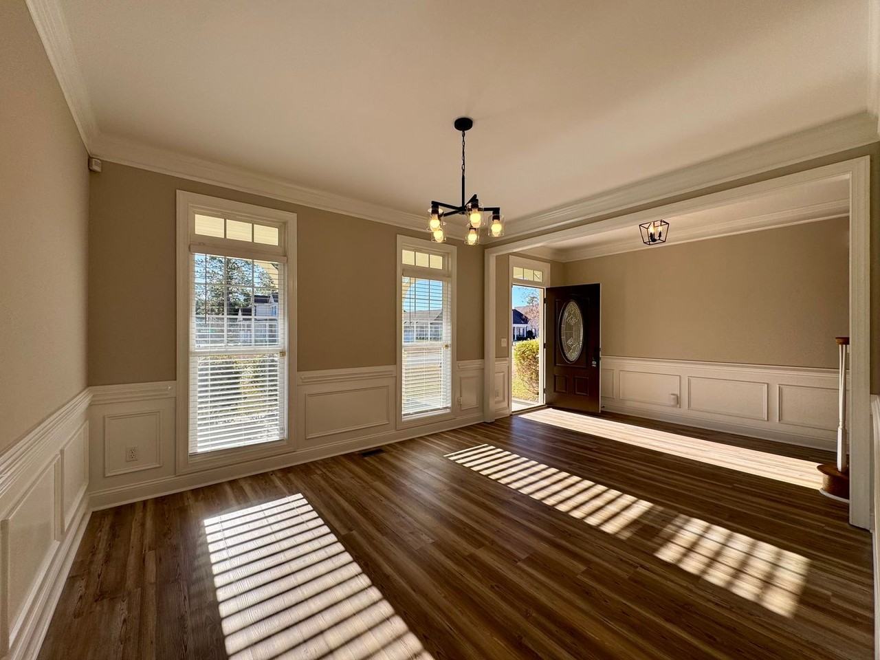 3524 Chagford Lane - Photo 4 of 37