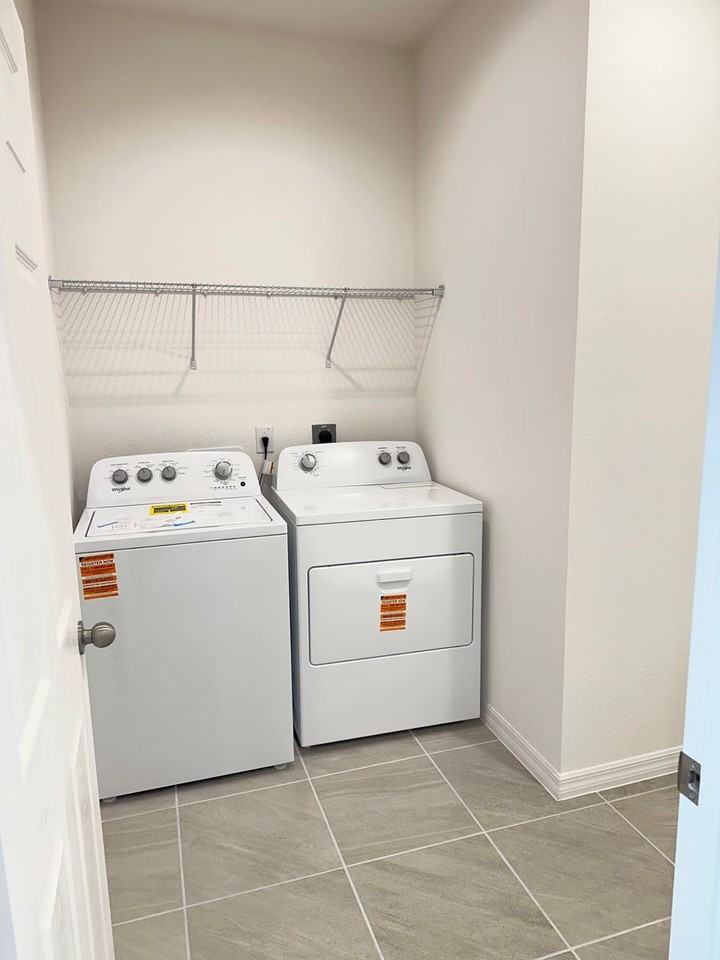 5850 Ali Grace Drive - Photo 4 of 30