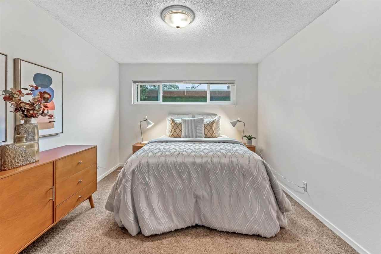 389 Somerset Rd #2 - Photo 7 of 11