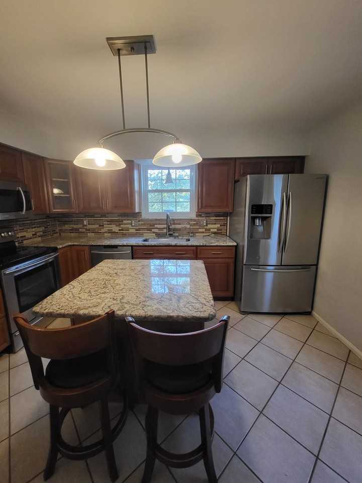 412 Larkspur Loop - Photo 3 of 29