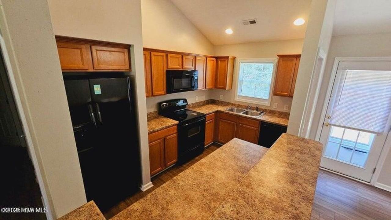 122 Christy Drive - Photo 3 of 12