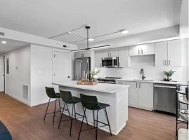 featured image of 1700 North Manhattan Avenue