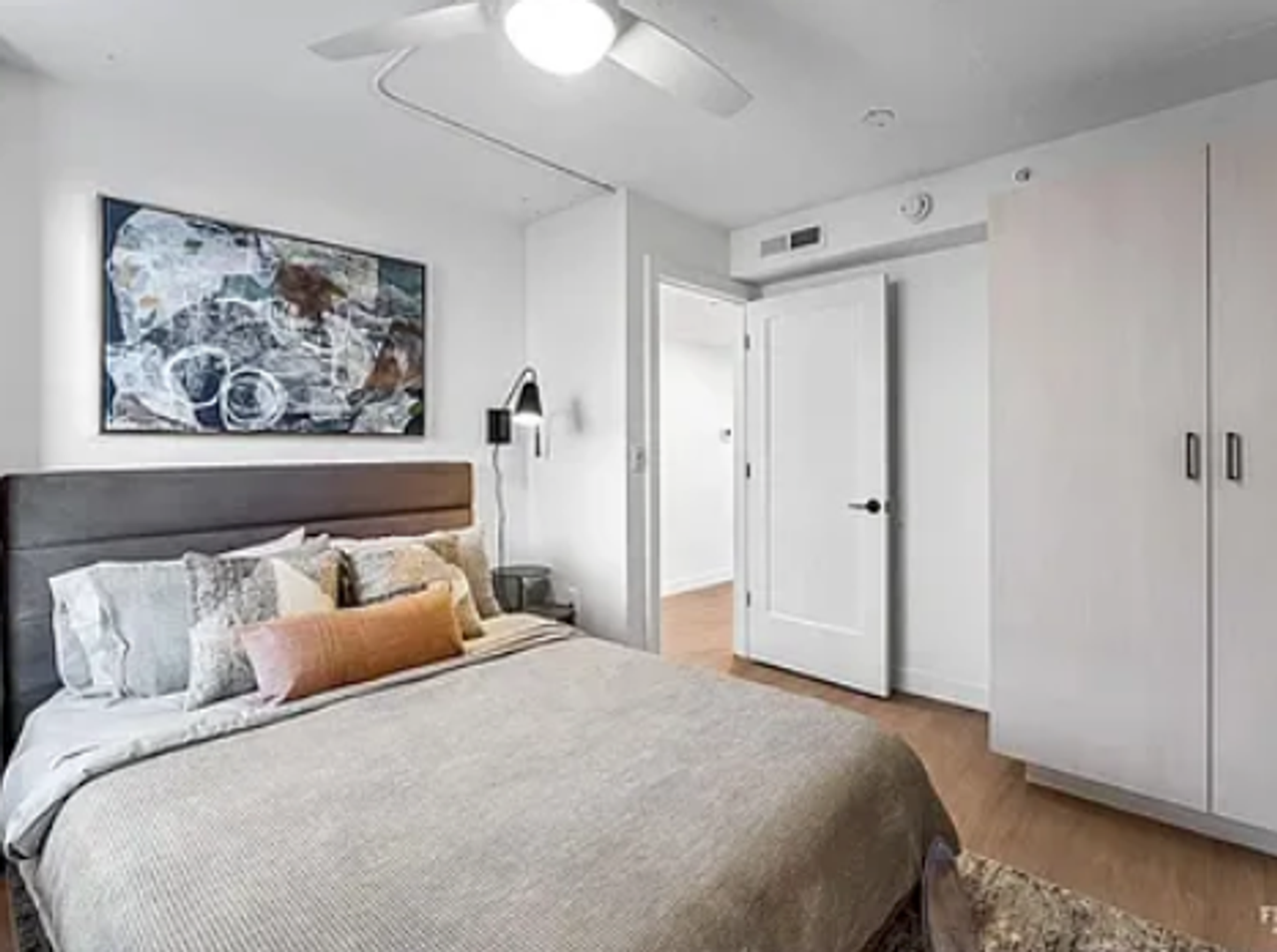 1700 North Manhattan Avenue - Photo 5 of 12