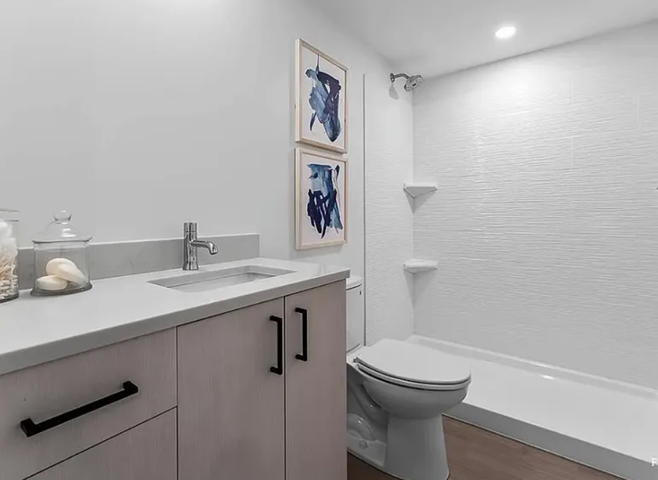 1700 North Manhattan Avenue - Photo 7 of 12