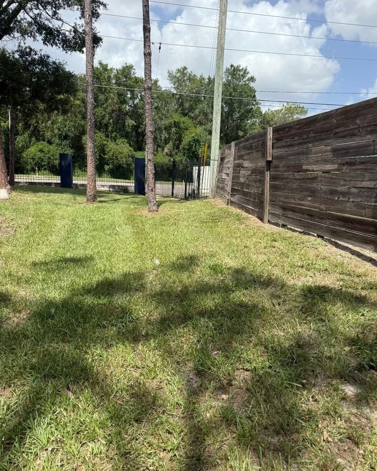 4731 Pine Hills Road - Photo 6 of 11