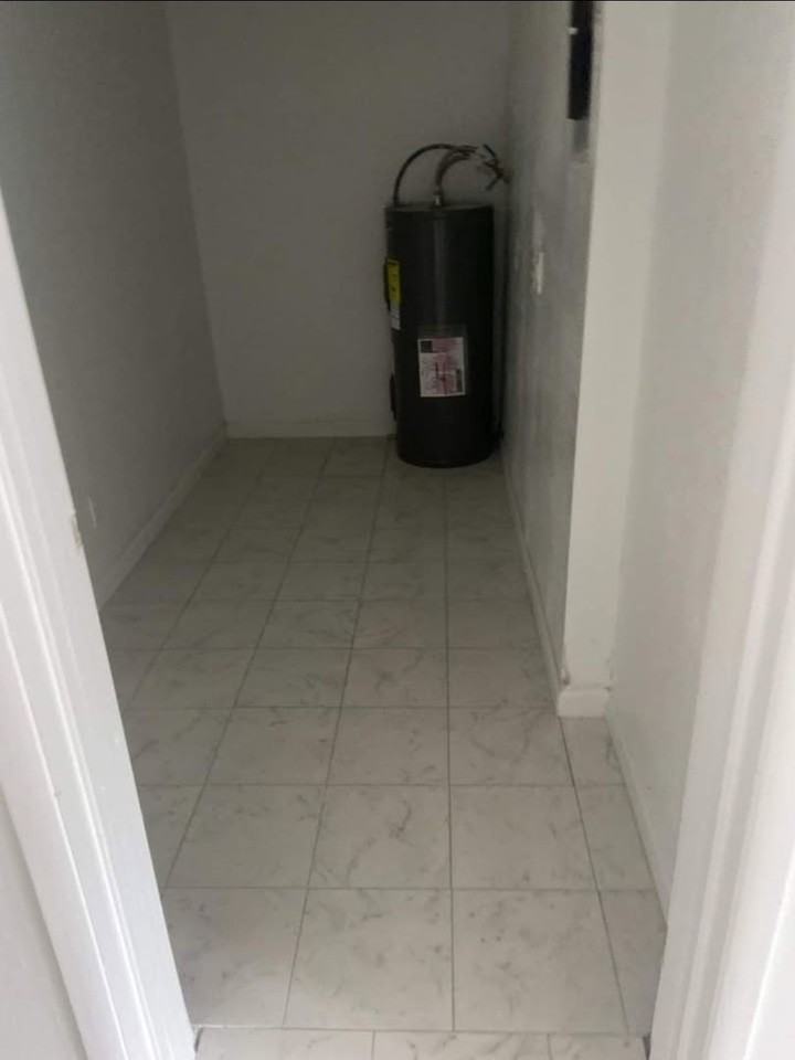 4731 Pine Hills Road - Photo 7 of 11