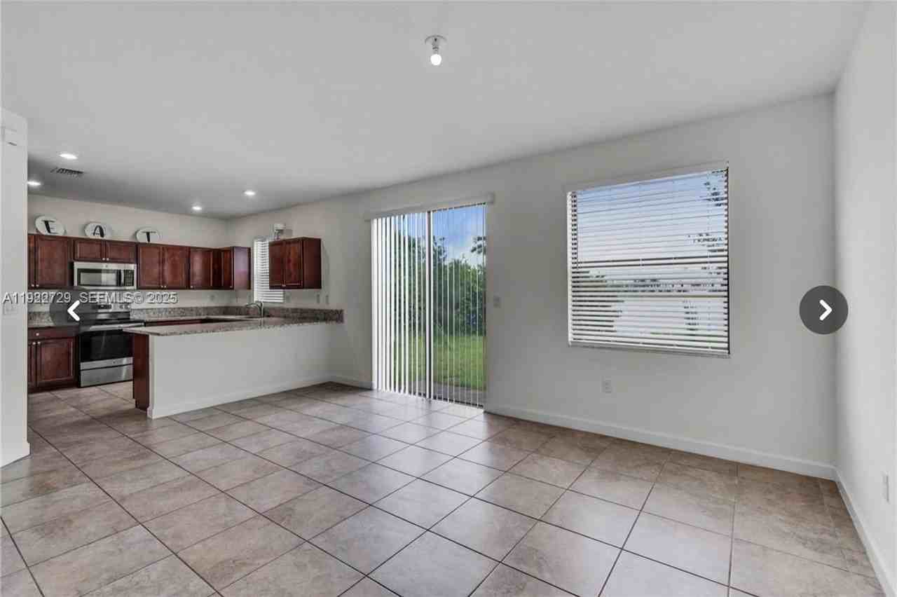 10091 West 35th Lane