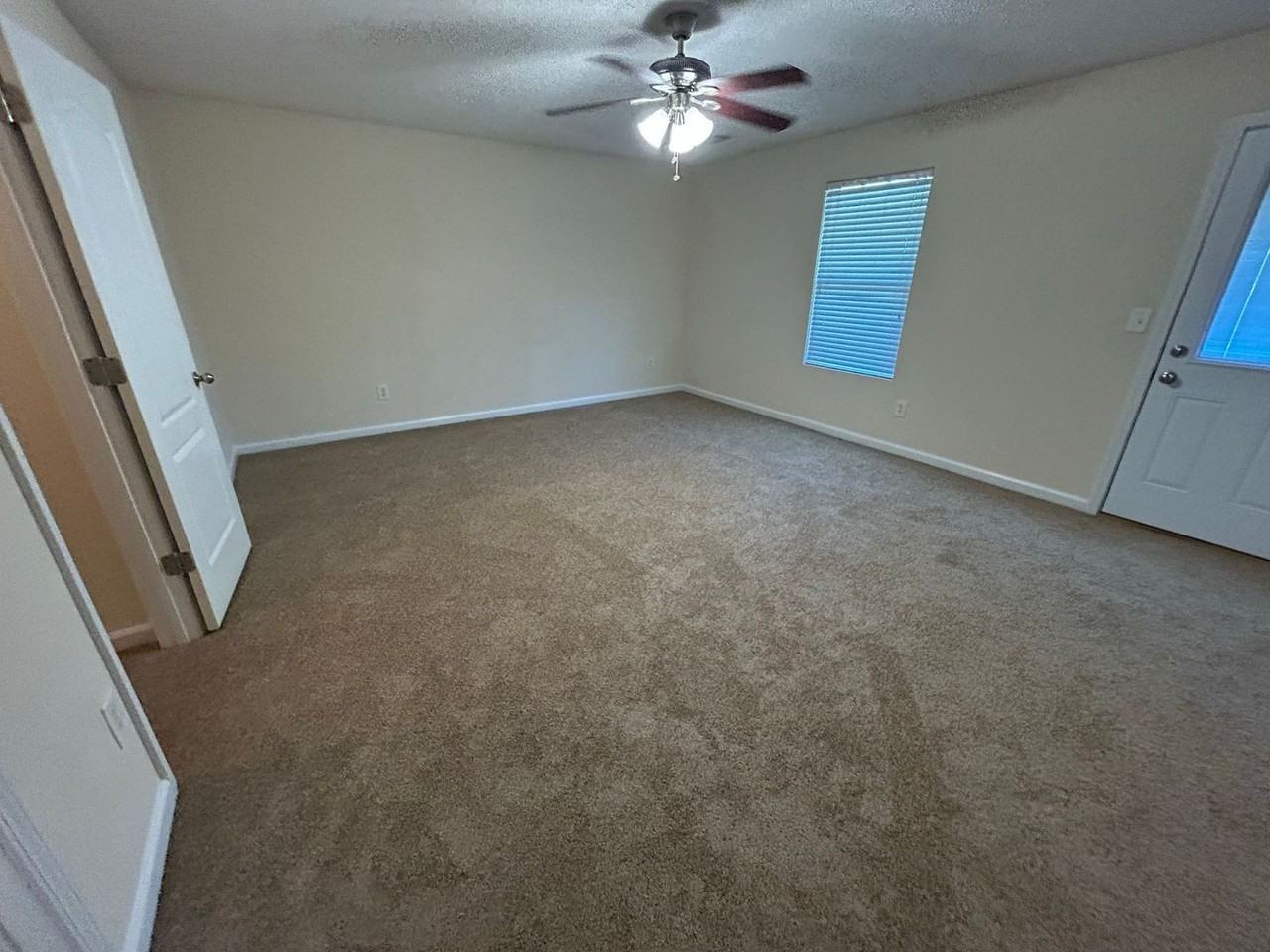 252 Fern Ridge Court - Photo 5 of 15