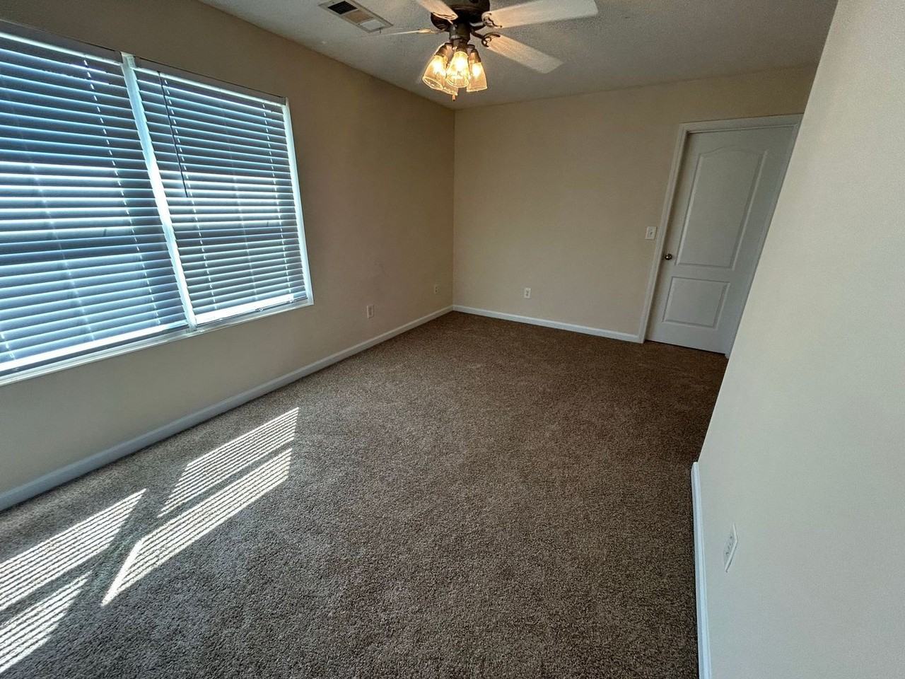 252 Fern Ridge Court - Photo 7 of 15