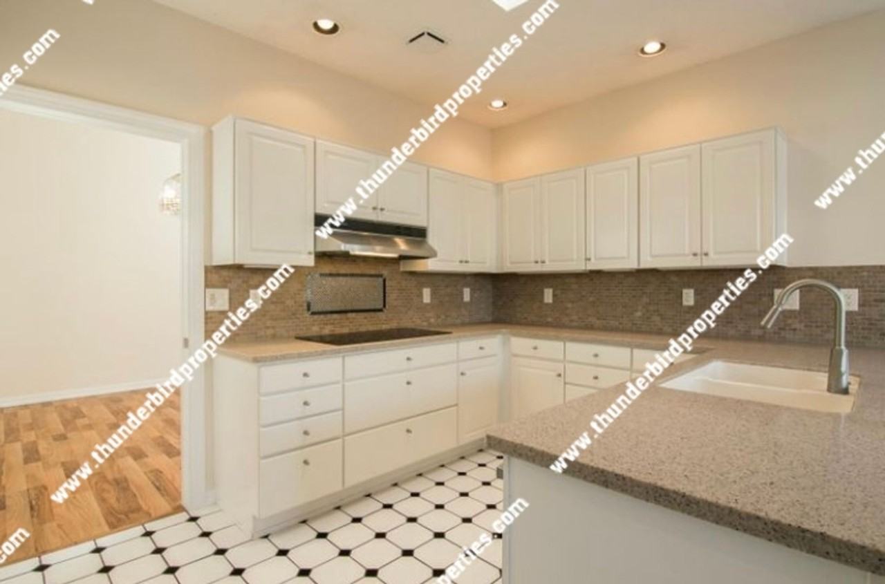 11509 Pine Top Lane Northeast - Photo 6 of 11