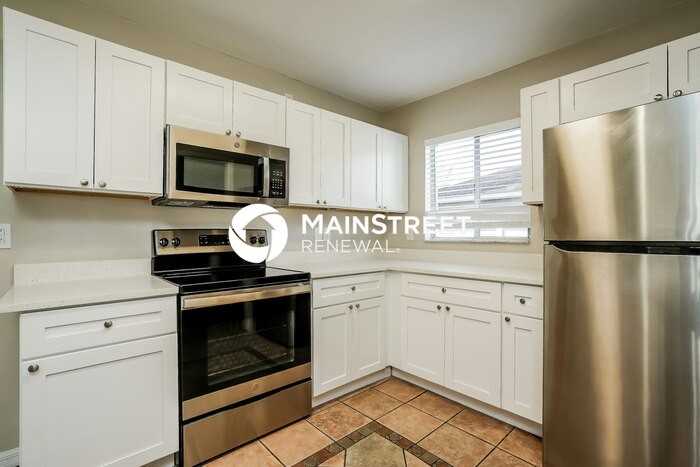 2914 Nw 11th St - Photo 6 of 15