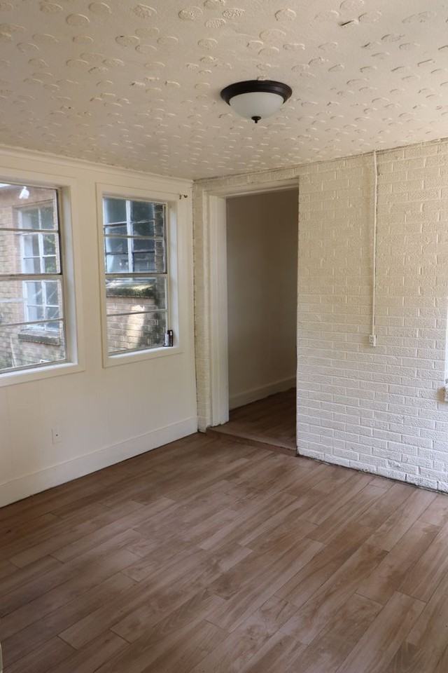 5430 Virginia Avenue - Photo 5 of 16