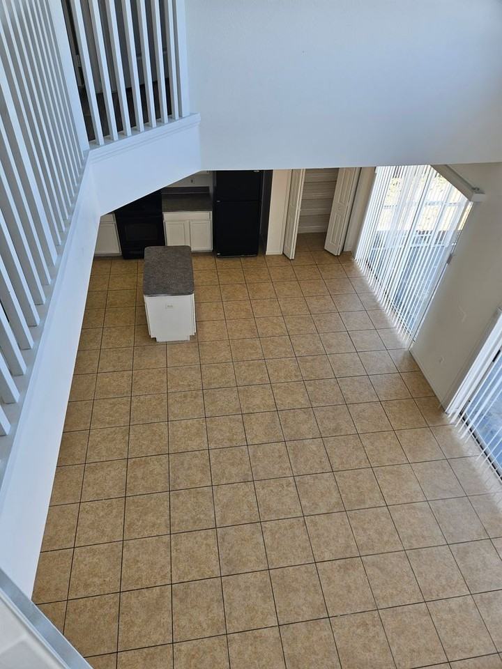 4315 Bay Brook Drive - Photo 6 of 38