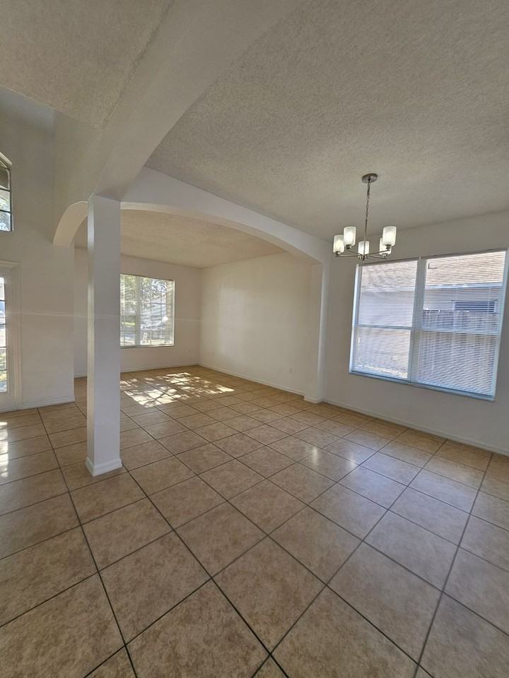 4315 Bay Brook Drive - Photo 7 of 38