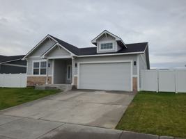 featured image of 1505 Bonneville Street