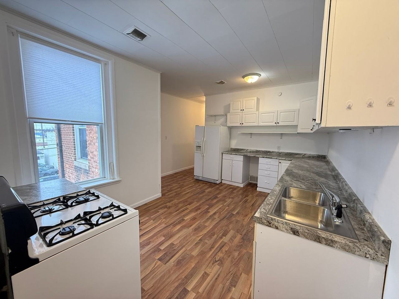 Main St 101, 103, 105 N - Photo 7 of 24