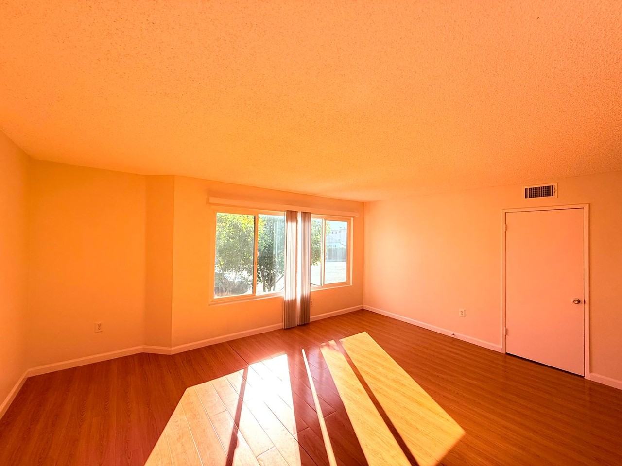 1059 Western Avenue - Photo 3 of 44