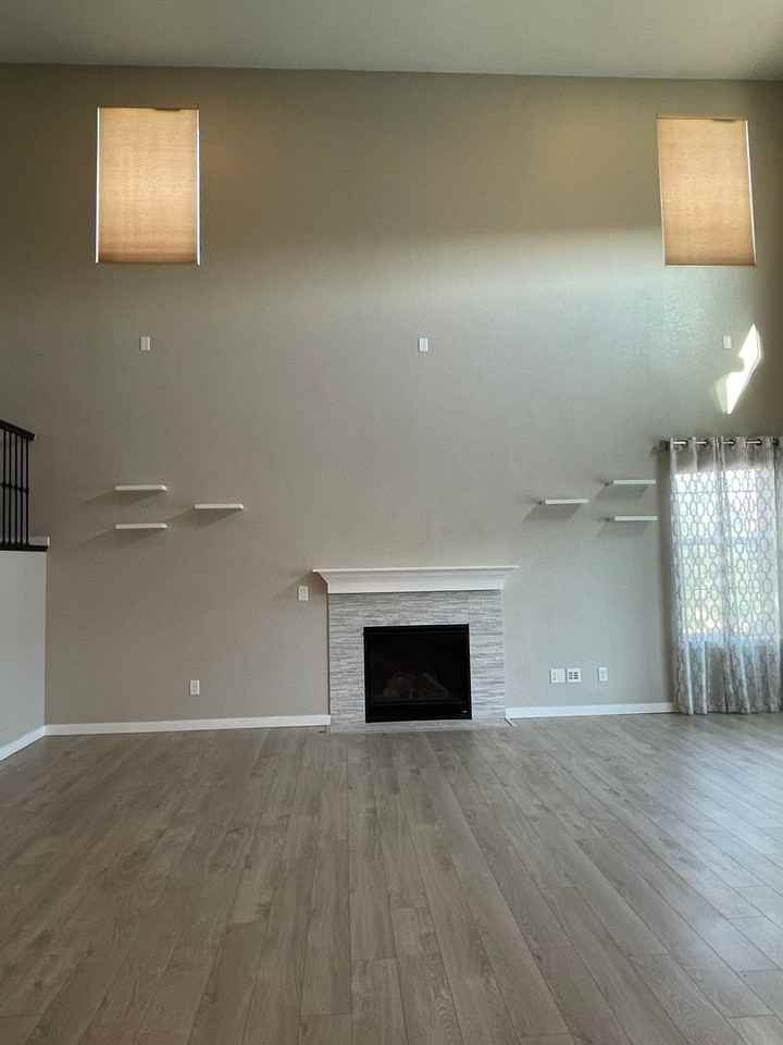 393 Polaris Cir - Photo 5 of 36