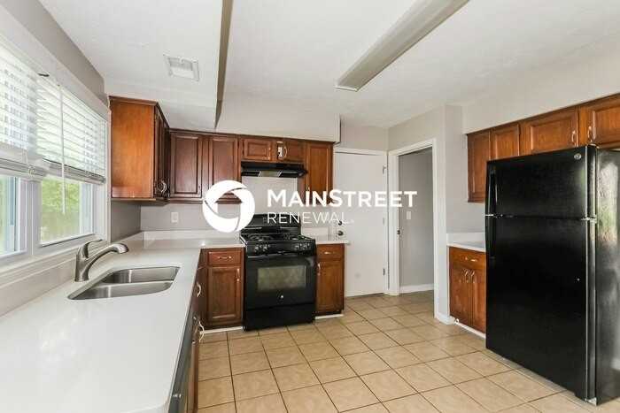 285 Blue Heron Drive - Photo 7 of 17