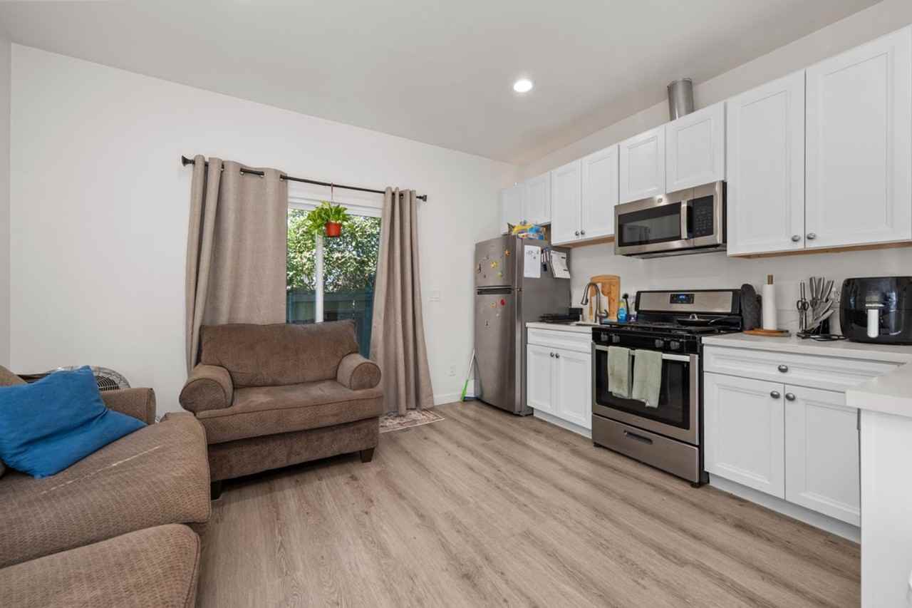 5320 Redding Rd - Photo 7 of 18