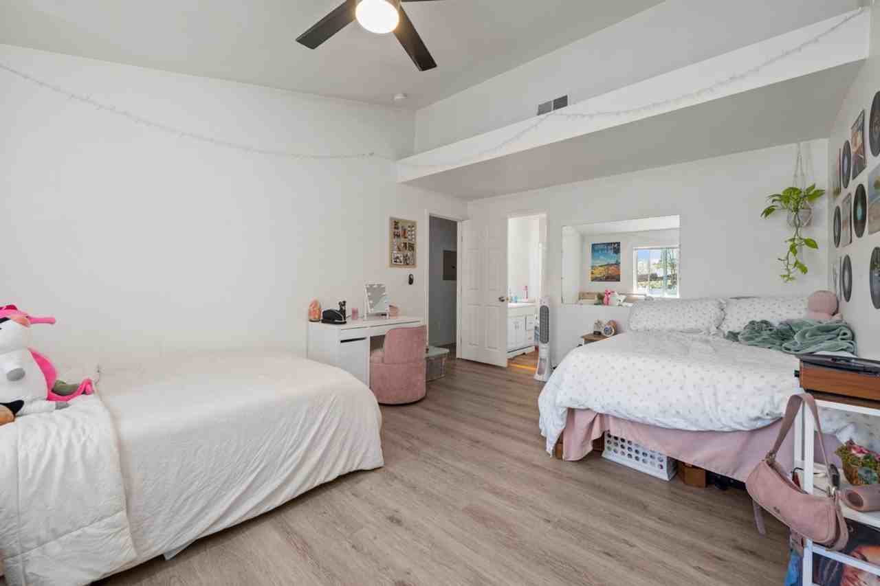 5320 Redding Rd - Photo 7 of 18
