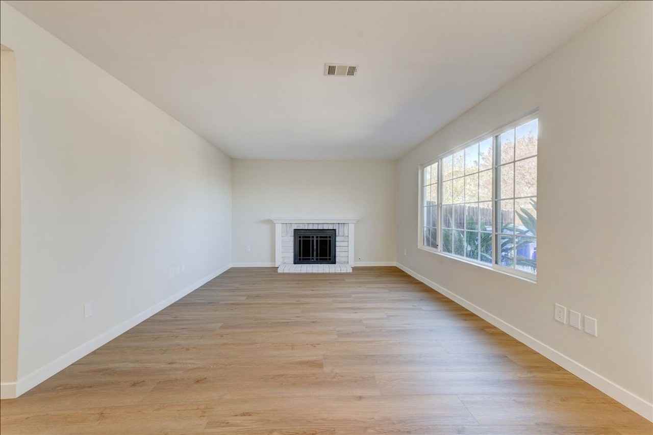 11370 Travis Pl - Photo 2 of 26