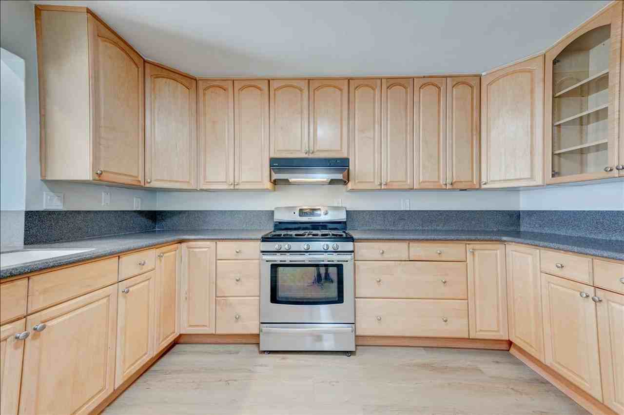 11370 Travis Pl - Photo 7 of 26