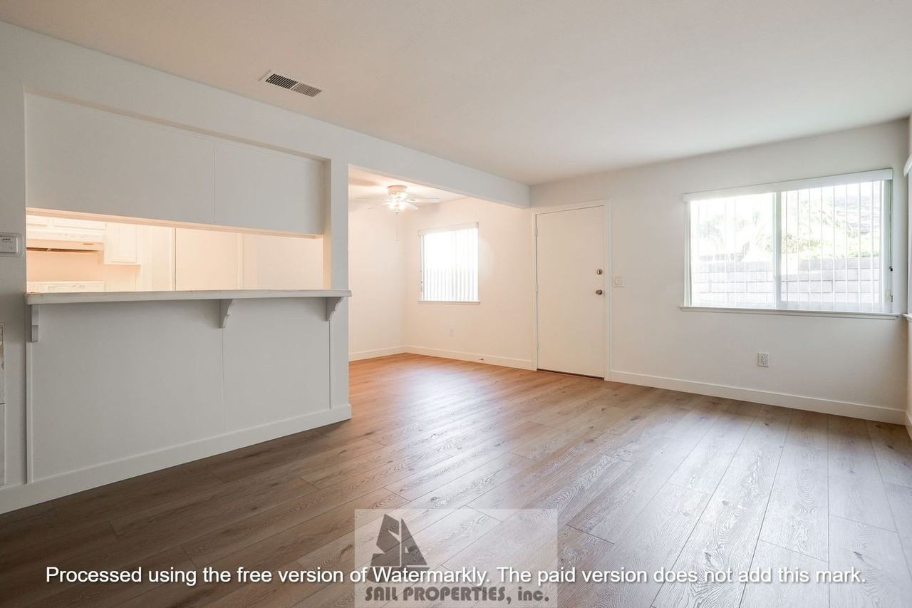 16394 Del Oro Circle - Photo 4 of 13