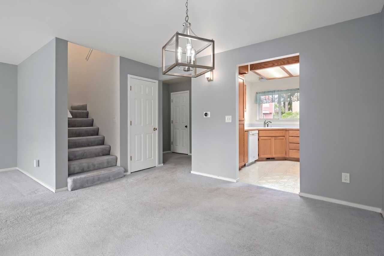 1250 Southwest Heller Road - Photo 3 of 23