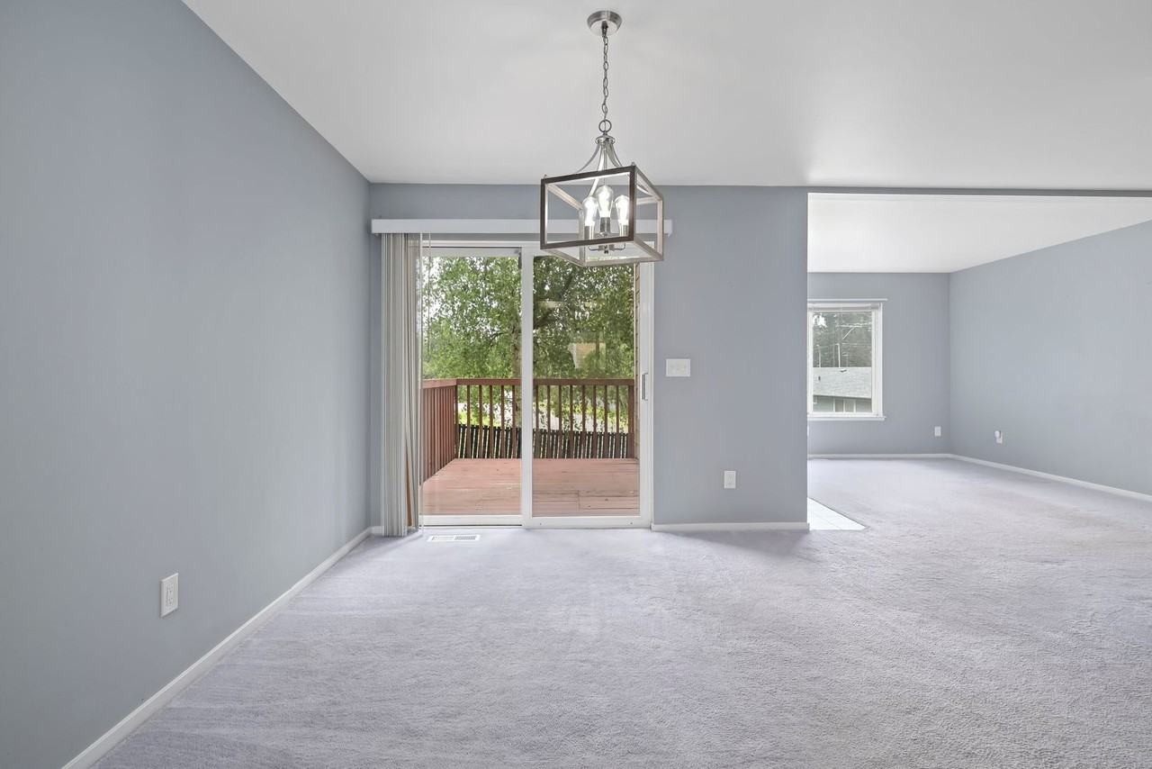 1250 Southwest Heller Road - Photo 5 of 23