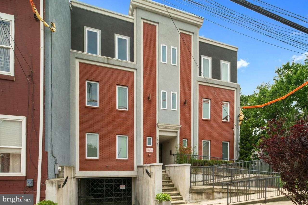 1022 Fairmount Ave - Photo 2 of 24