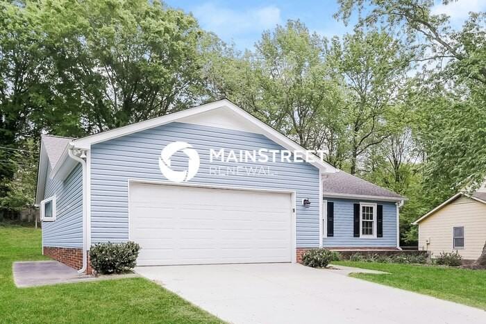 8912 Rittenhouse Cir - Photo 2 of 16