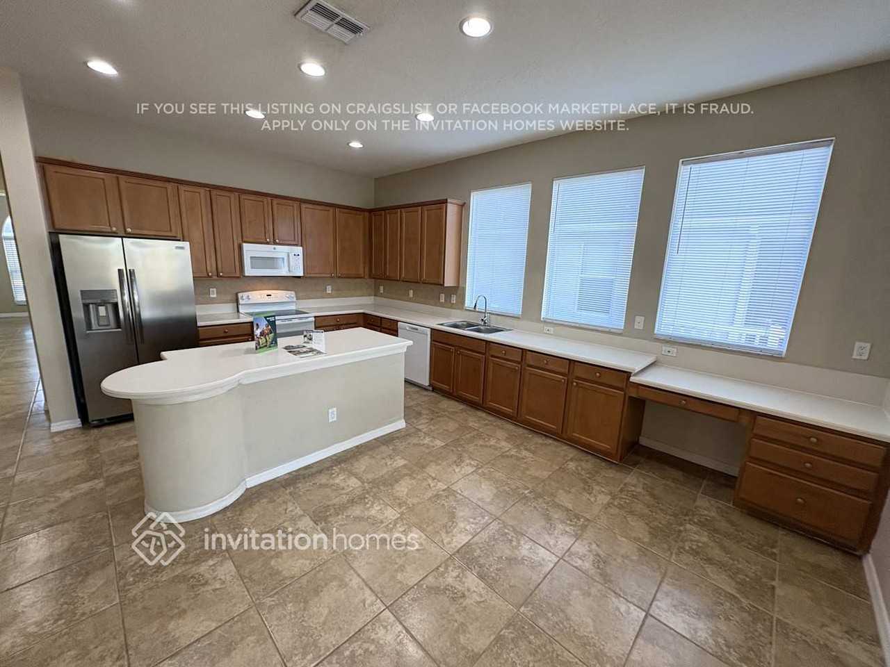 2325 125th Drive East - Photo 4 of 14