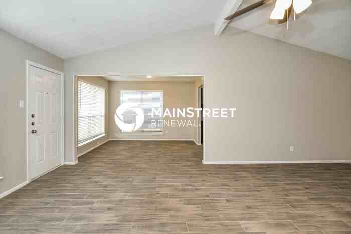 1601 Chapman Dr - Photo 5 of 16