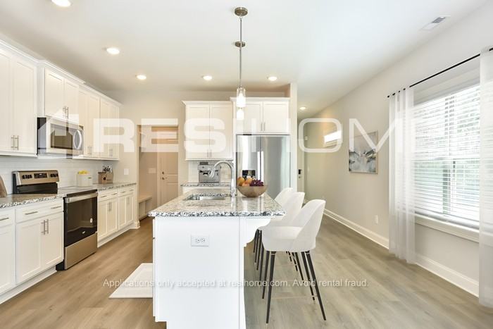 143A Belinda Pkwy #A - Photo 3 of 19