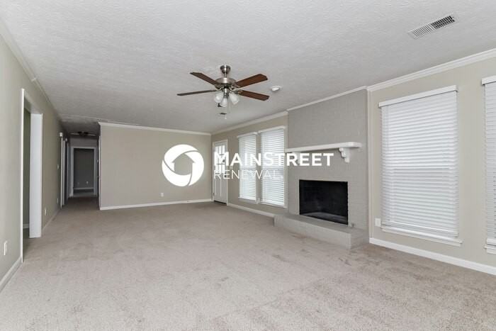 3137 Park Ln - Photo 3 of 15