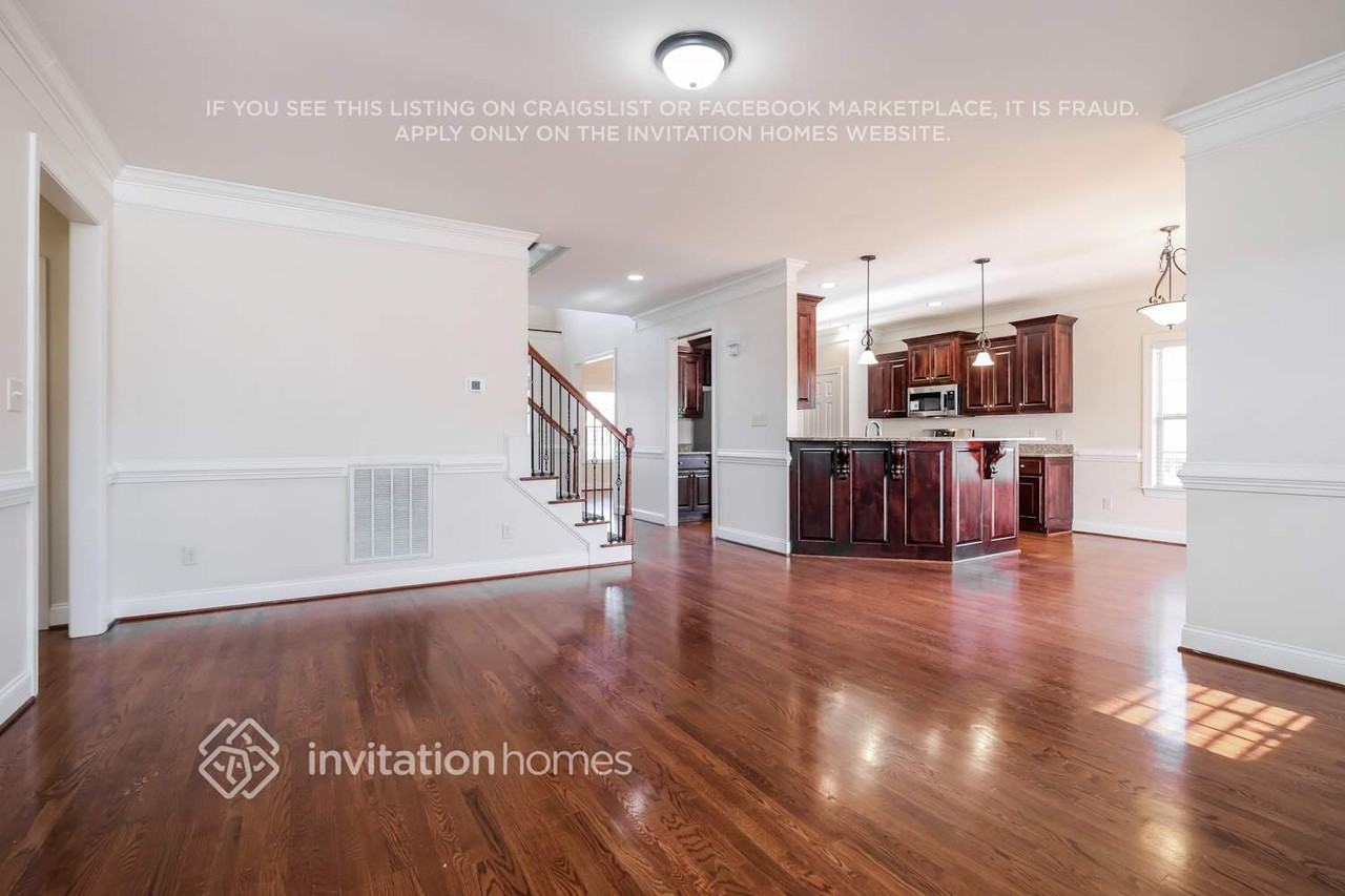 15 Suntree Ln - Photo 5 of 18