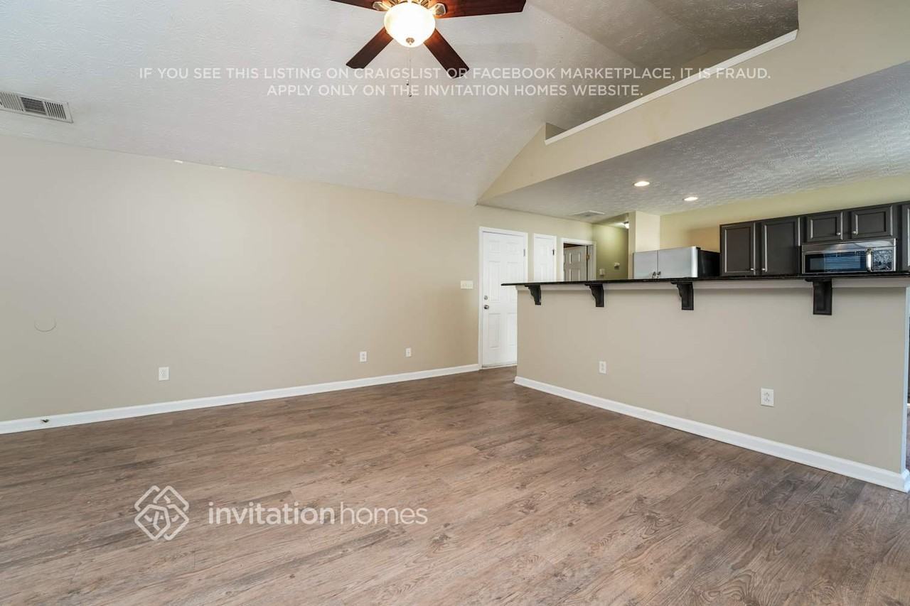 2086 Patterson Park Pl - Photo 4 of 17