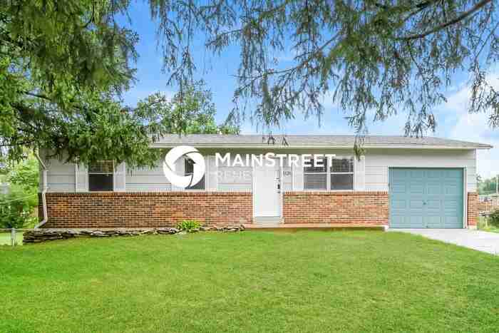 1126 Airglades Dr - Photo 2 of 17