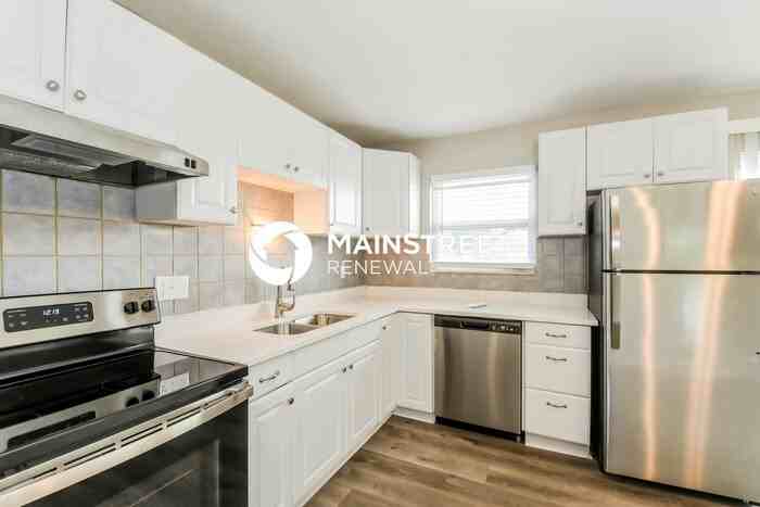 1126 Airglades Dr - Photo 6 of 17