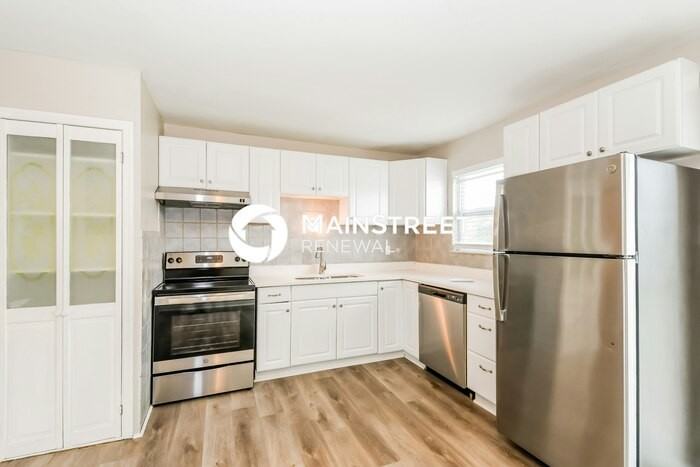 1126 Airglades Dr - Photo 7 of 17