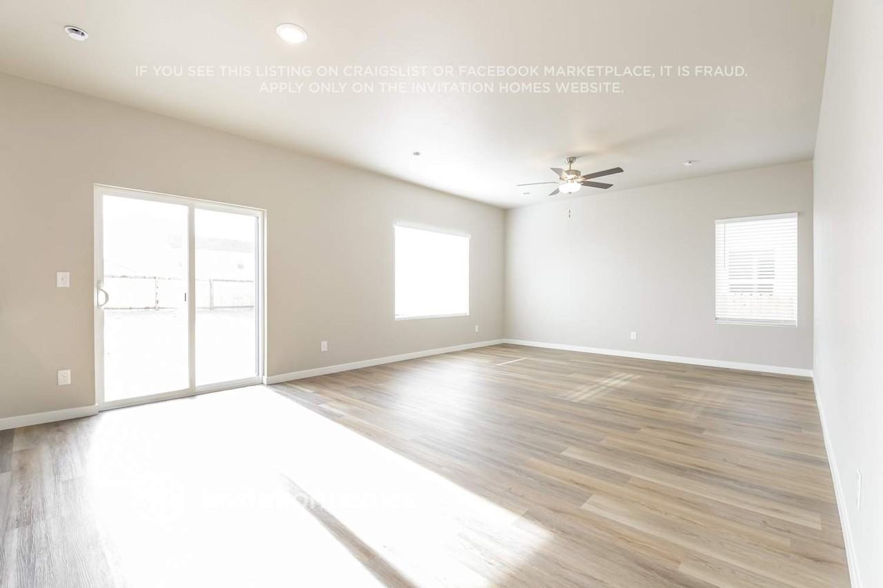 2174 Alyssa Street - Photo 4 of 18