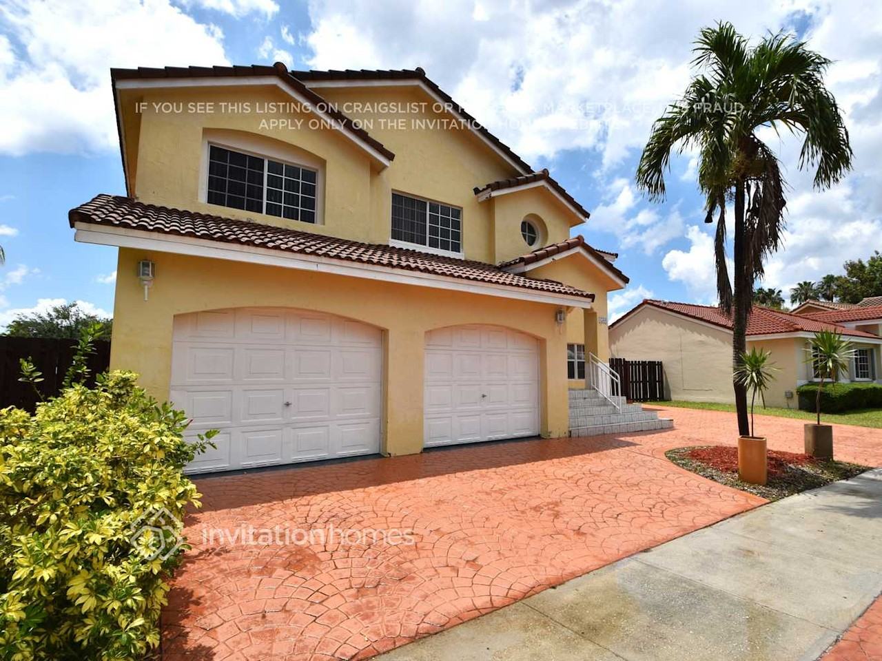 4500 Sw 154th Pl - Photo 2 of 24